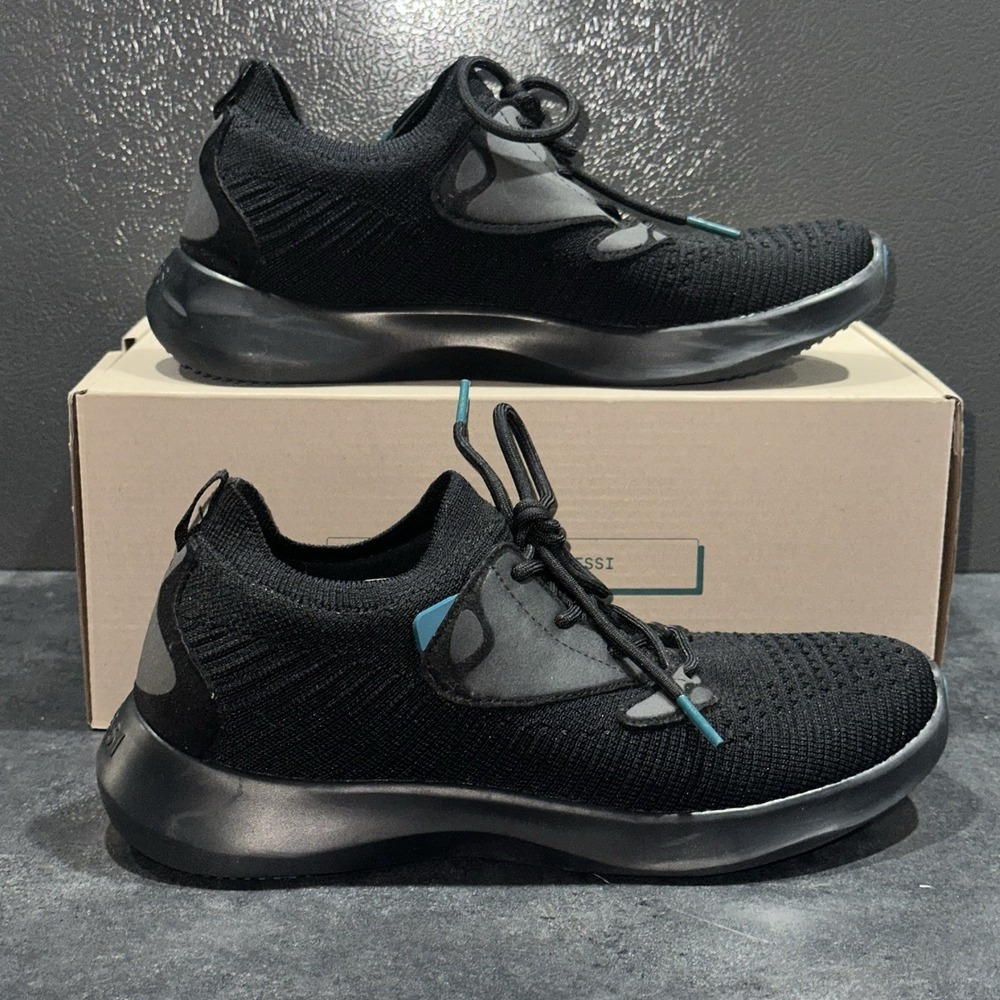 Vessi Women's Everyday Mover Sneaker Size 7 Onyx Black Black Waterproof Spring
